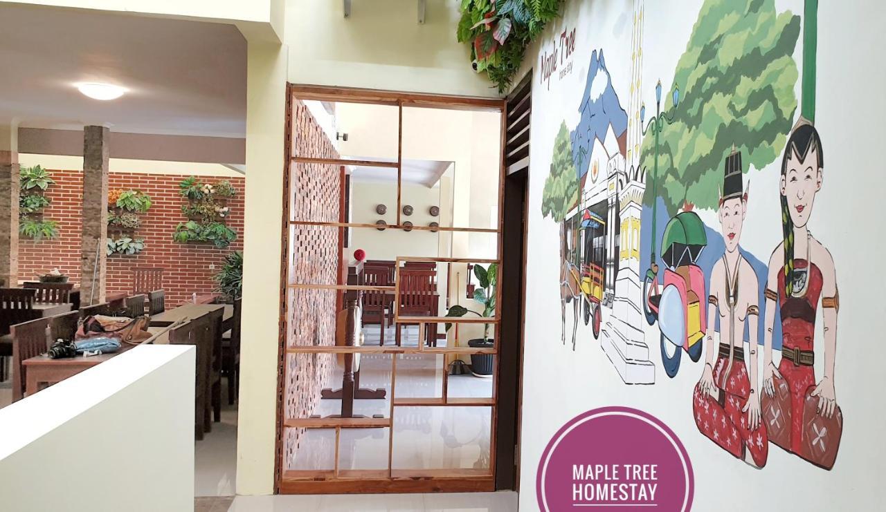 Maple Tree Homestay Maguwo Esterno foto