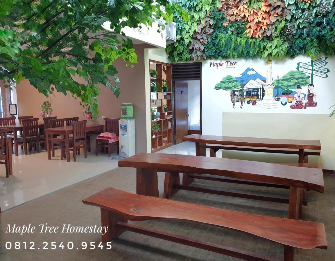 Maple Tree Homestay Maguwo Esterno foto